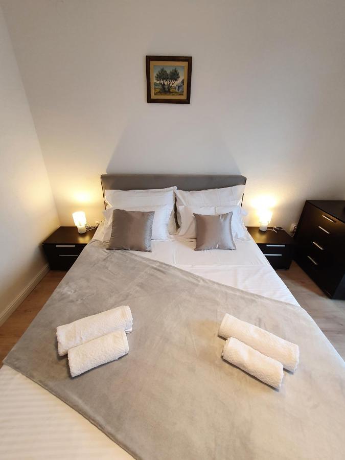 Apartment Zadoda Omis Luaran gambar