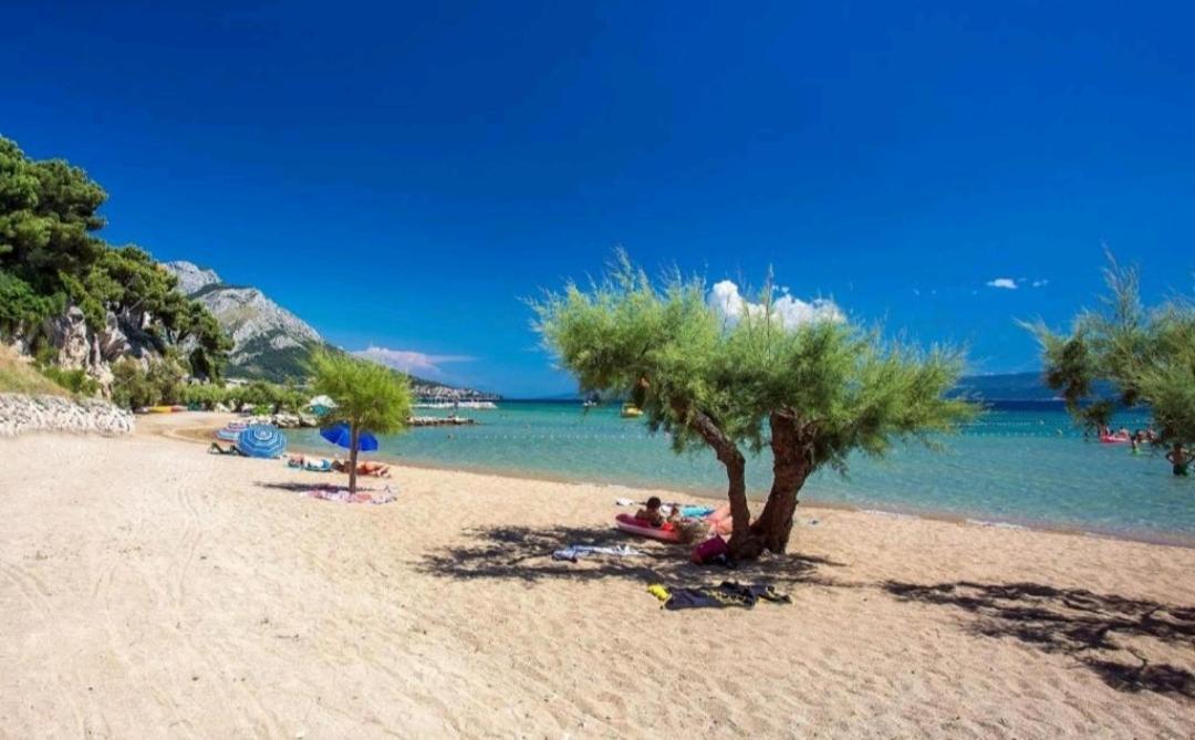 Apartment Zadoda Omis Luaran gambar