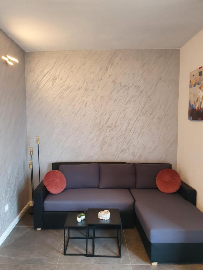 Apartment Zadoda Omis Luaran gambar