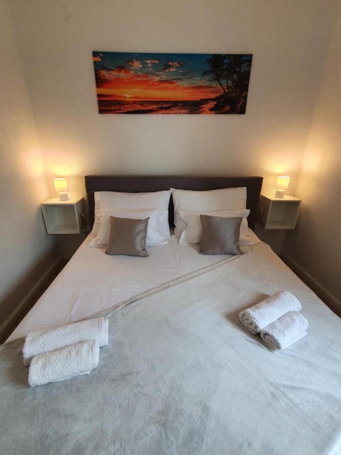 Apartment Zadoda Omis Luaran gambar