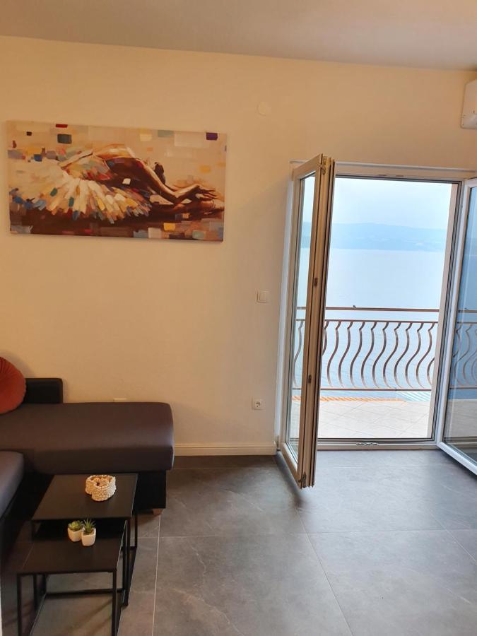 Apartment Zadoda Omis Luaran gambar