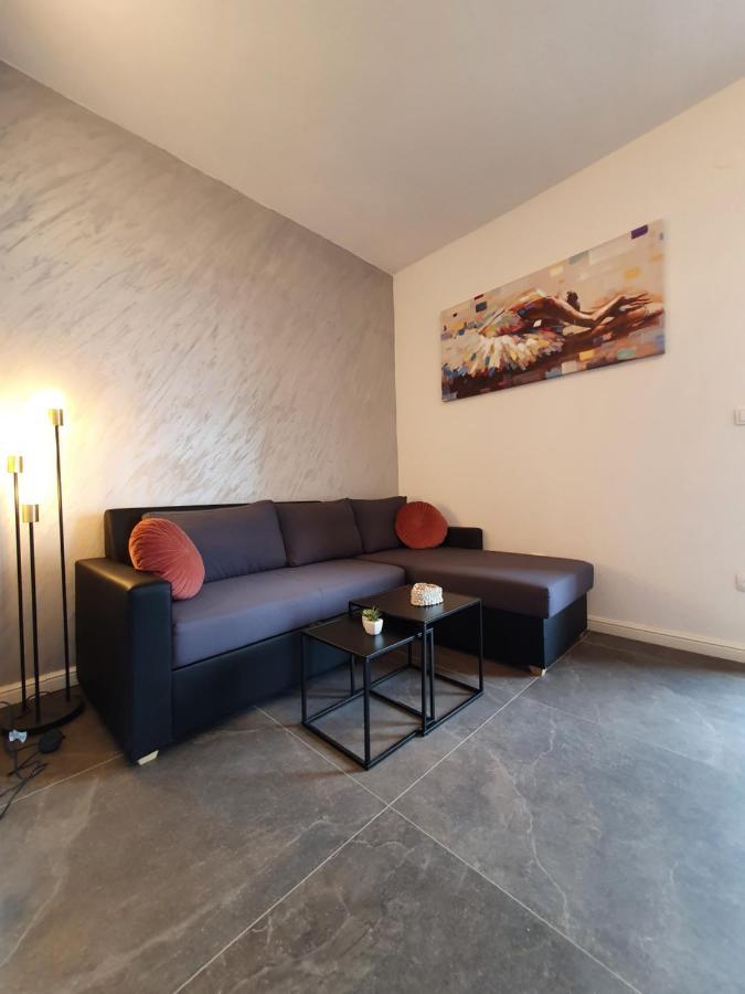 Apartment Zadoda Omis Luaran gambar