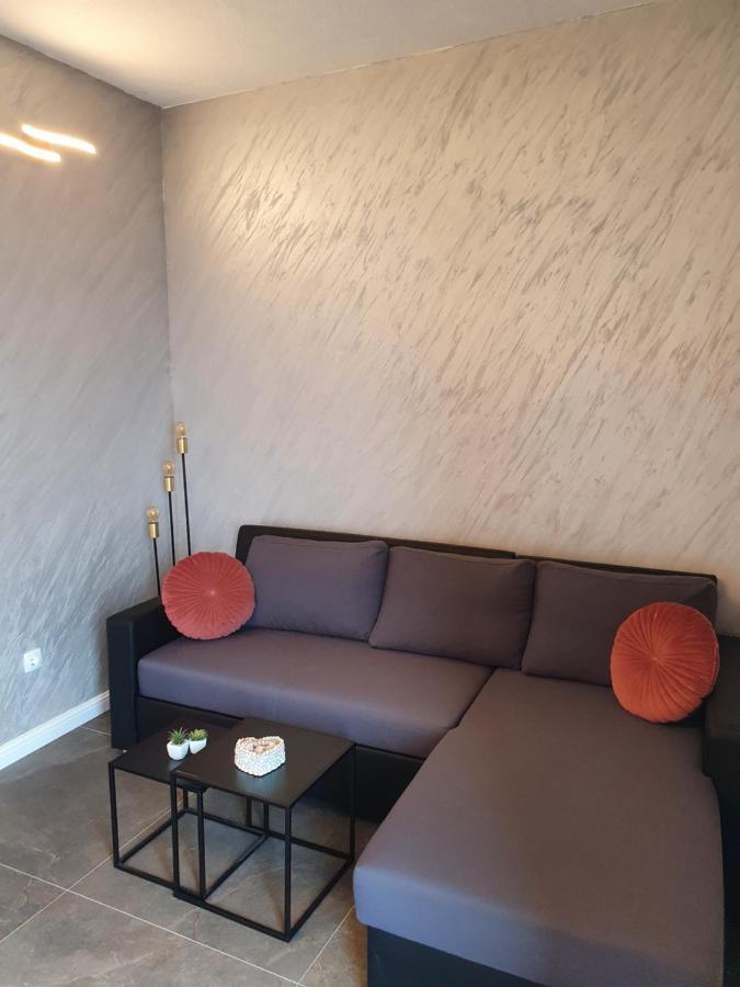 Apartment Zadoda Omis Luaran gambar