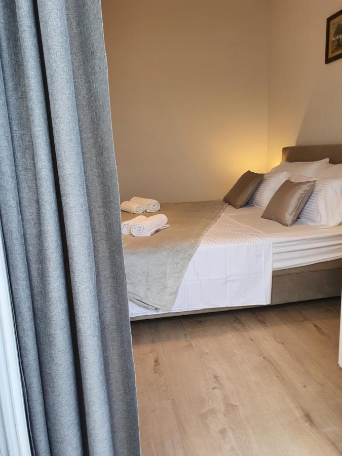 Apartment Zadoda Omis Luaran gambar